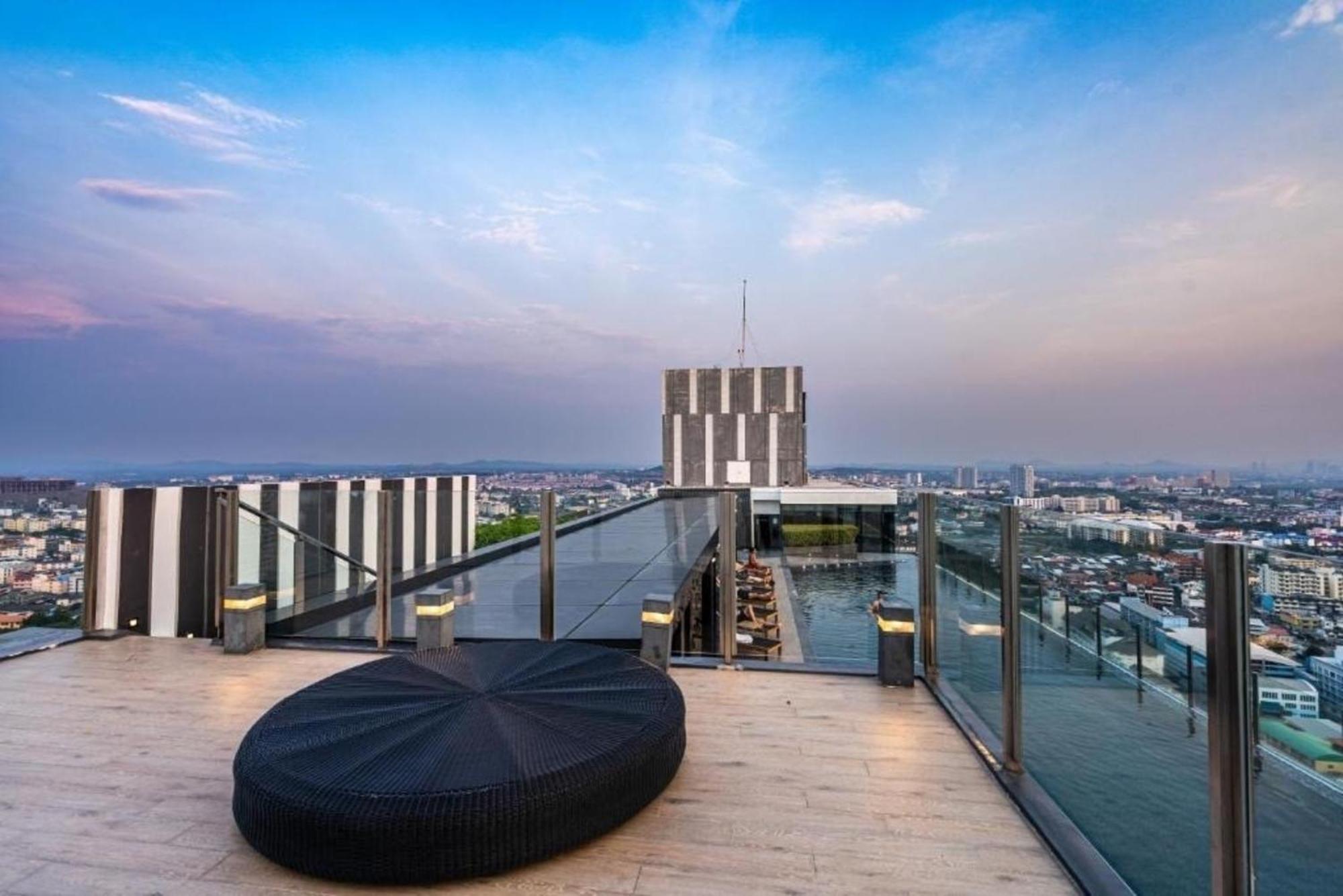 The Base Central Pattaya By Mickey מראה חיצוני תמונה